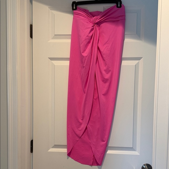 SKIMS Other - SKIMS Hot Pink Twist-Front Swim Sarong